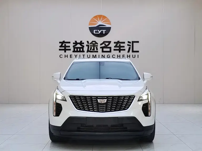 Cadillac XT4 28 T 2 WD Leading