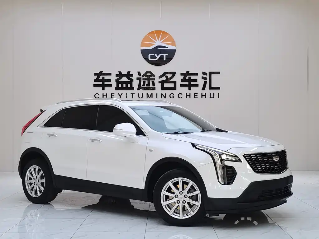 Cadillac XT4 28 T 2 WD Leading