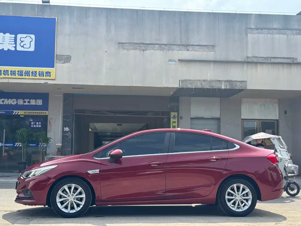 Cruze 320 Auto Dazzle Sharp Urban
