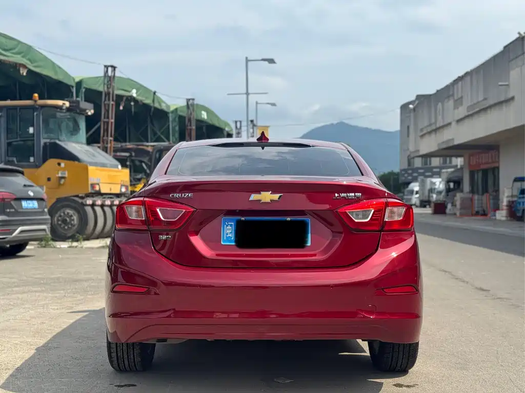 Cruze 320 Auto Dazzle Sharp Urban