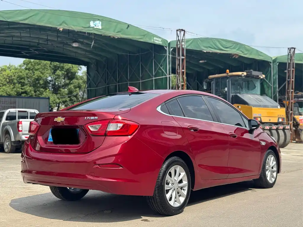 Cruze 320 Auto Dazzle Sharp Urban