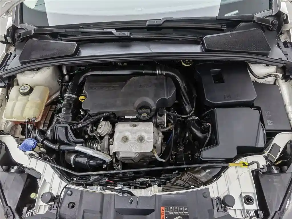 Focus Hatchback EcoBoost 125 Auto Super Style