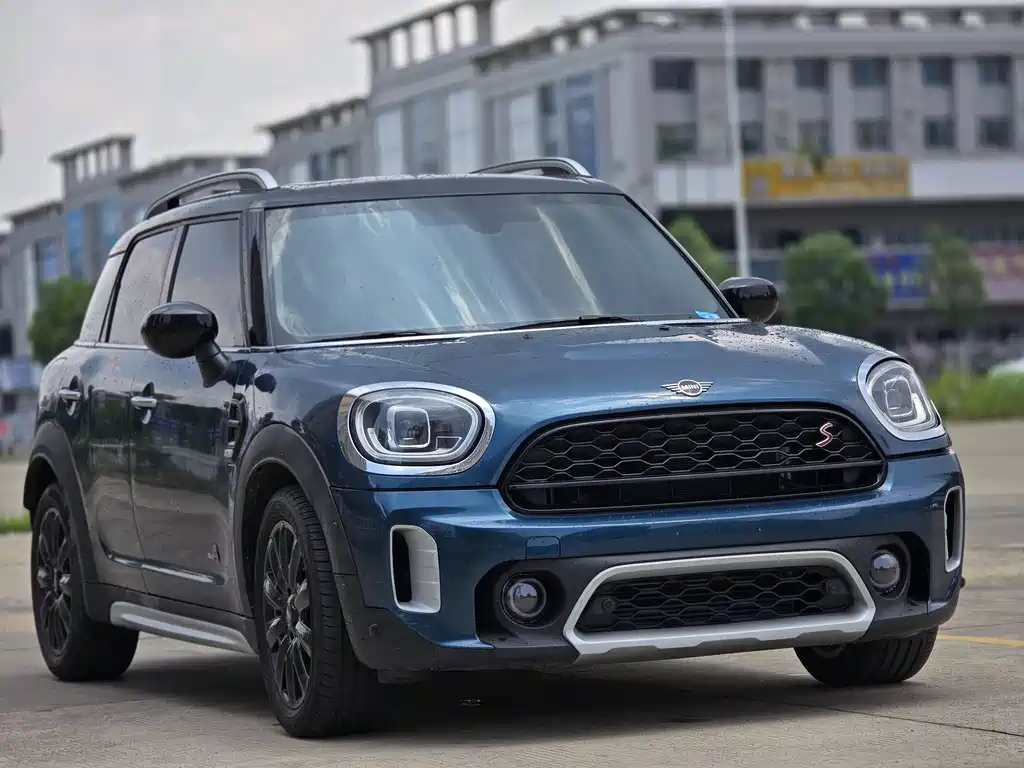 MINI COUNTRYMAN 1.5 T COOPER ALL4 Connoisseur