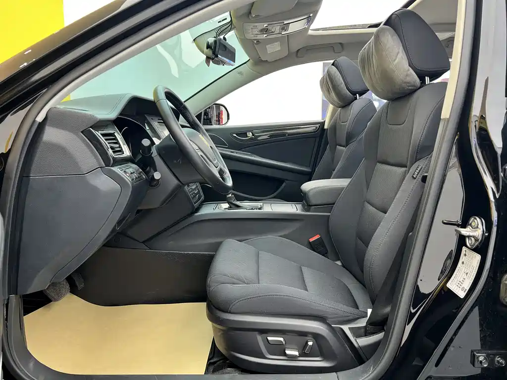 Hongqi H7 1.8 T Comfort