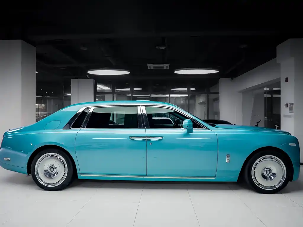 Phantom 6.7 T LWB Range