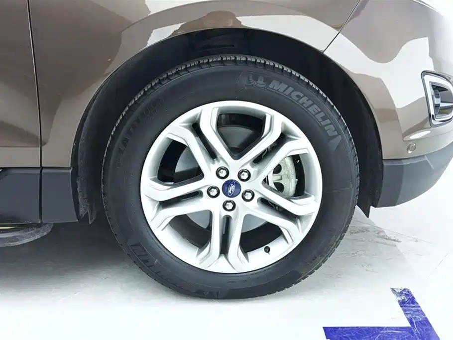 Edge EcoBoost 245 2 WD Grand Sharp 7-seat CN-VI