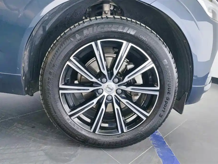 Volvo XC60 T5 4 WD Smart Vision Luxury