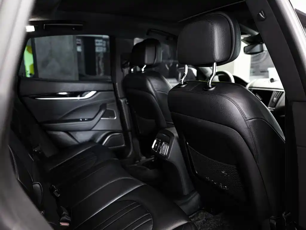 Levante Levante 2022款 2.0 T GT锋芒首发版