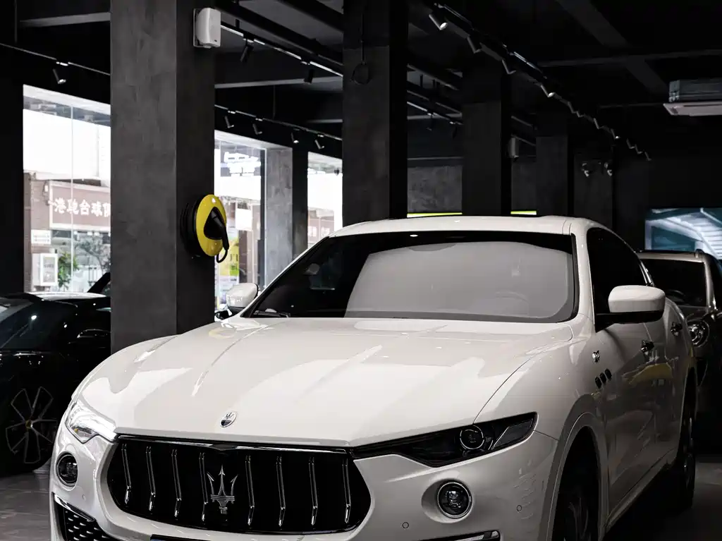 Levante Levante 2022款 2.0 T GT锋芒首发版