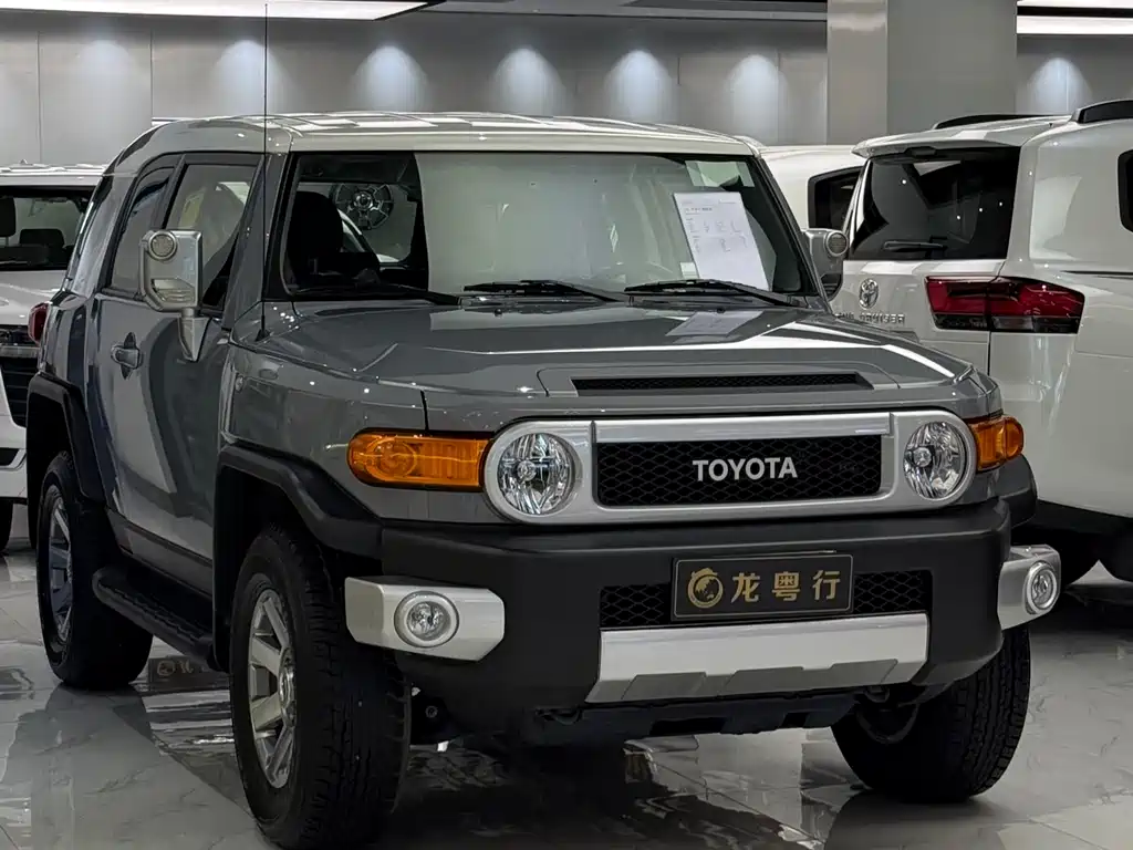 FJ Cruiser 4.0 L Middle East