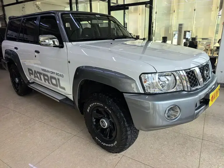 Nissan Patrol 途乐 2019款 4.8 L 中东版