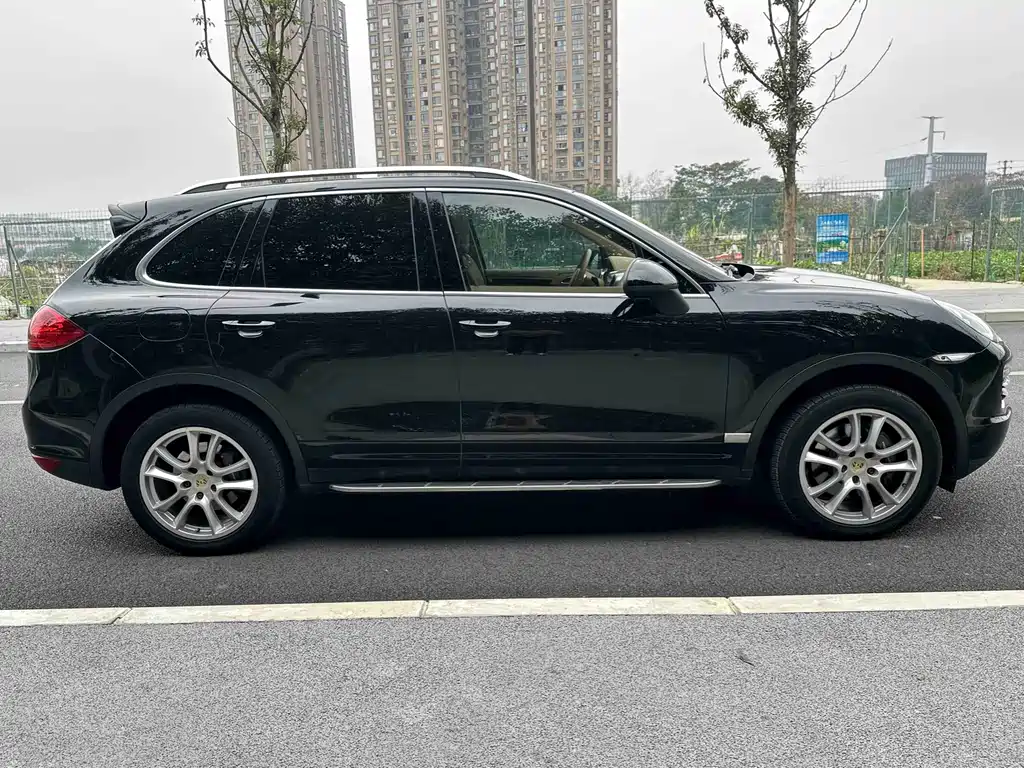 Cayenne Cayenne 3.0 T US Spec