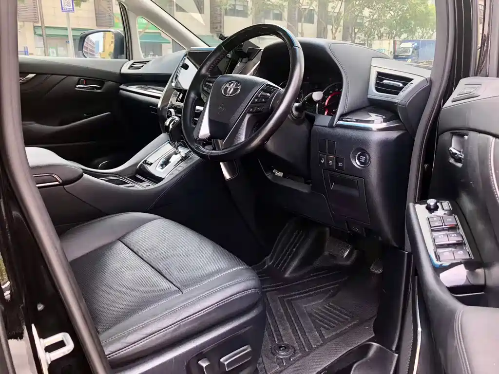 Alphard 埃尔法 2018款 2.5 L 自动