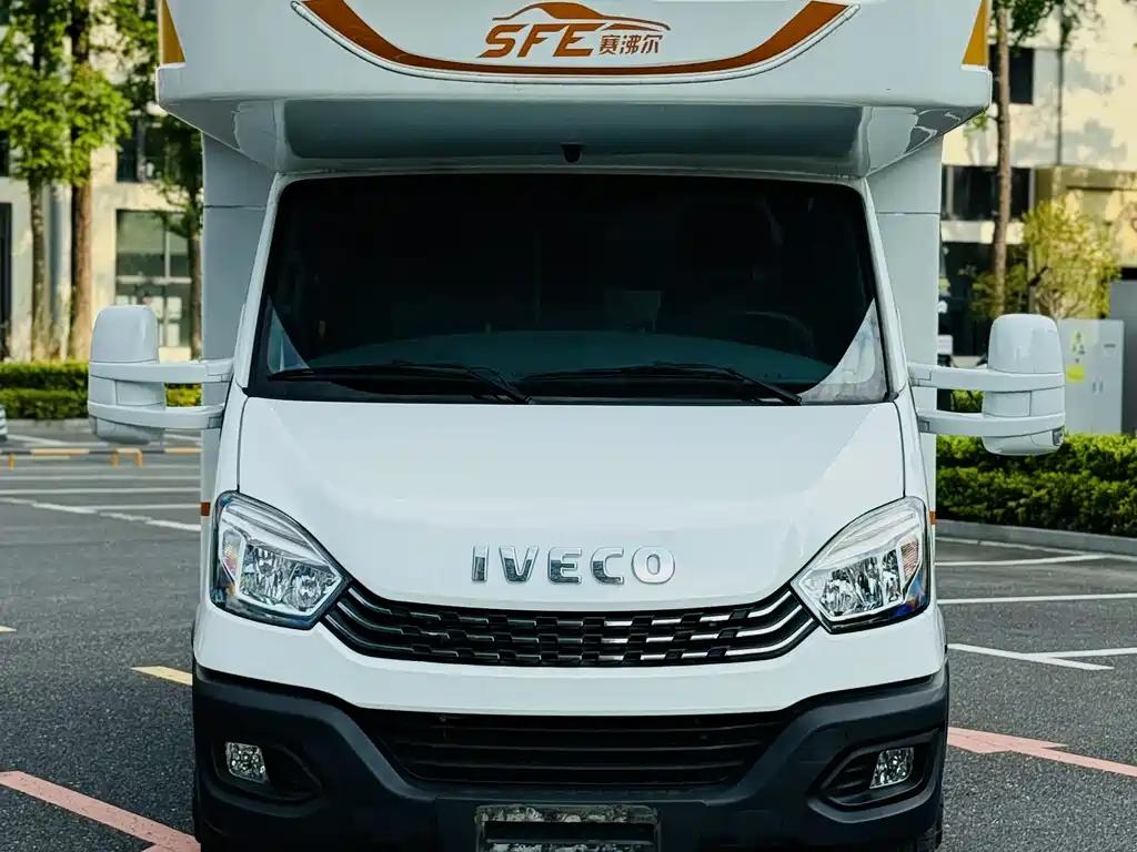 IVECO Daily 依维柯欧胜赛沸尔C600房车 2024款 3.0 T 柴油版