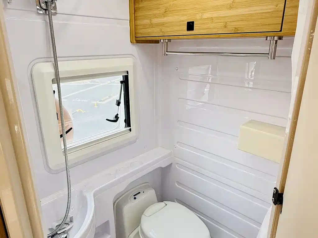 IVECO Daily 依维柯欧胜赛沸尔C600房车 2024款 3.0 T 柴油版