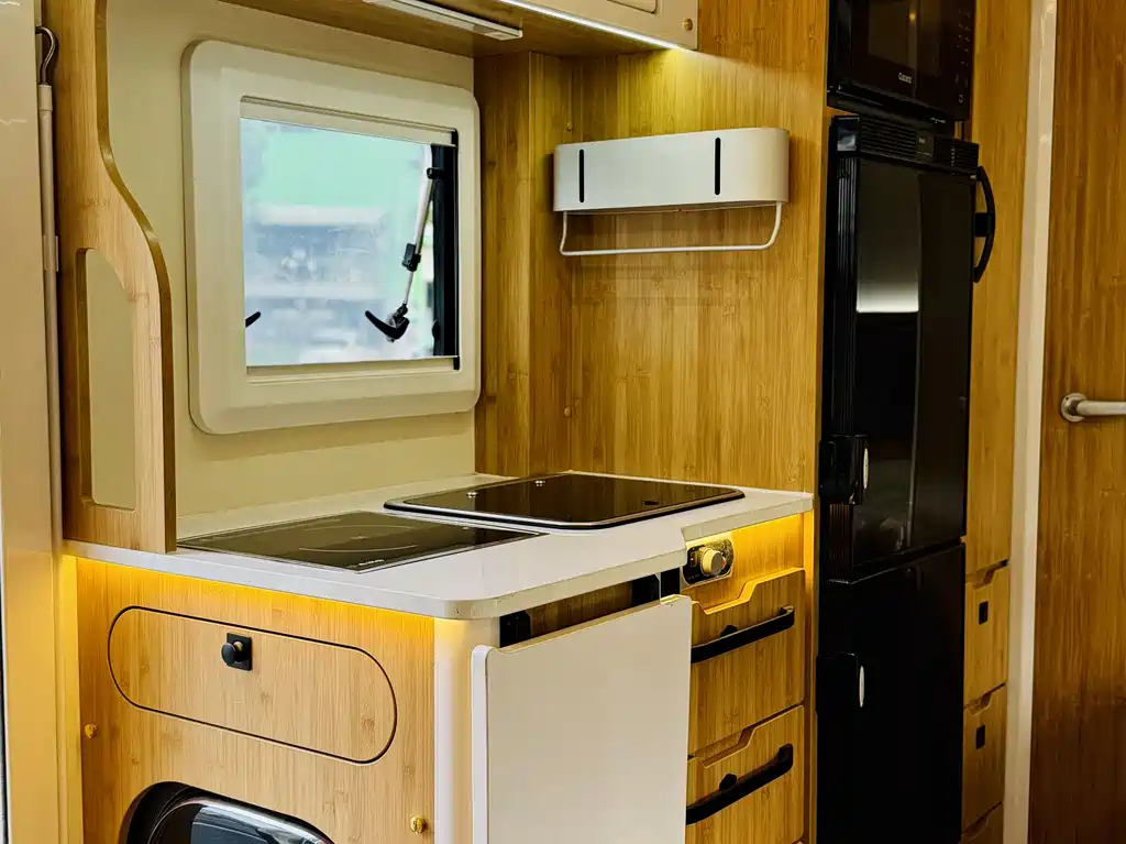 IVECO Daily 依维柯欧胜赛沸尔C600房车 2024款 3.0 T 柴油版