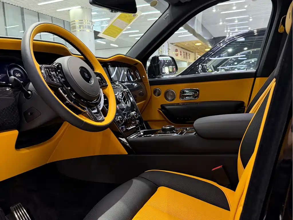 Cullinan Black Badge