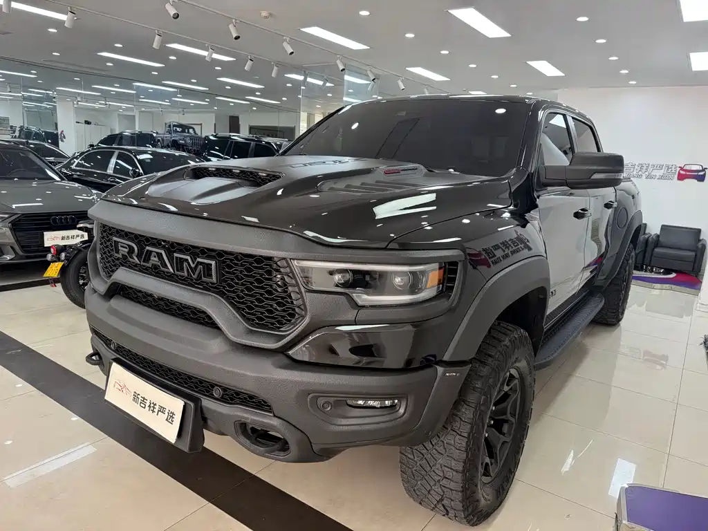 RAM Trucks RAM Trucks霸王龙 2023款 6.2 T 二级包
