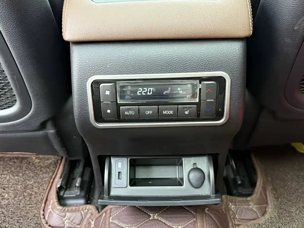 Haval H9 2.0 T Gasoline 4 WD Premium 5-seat