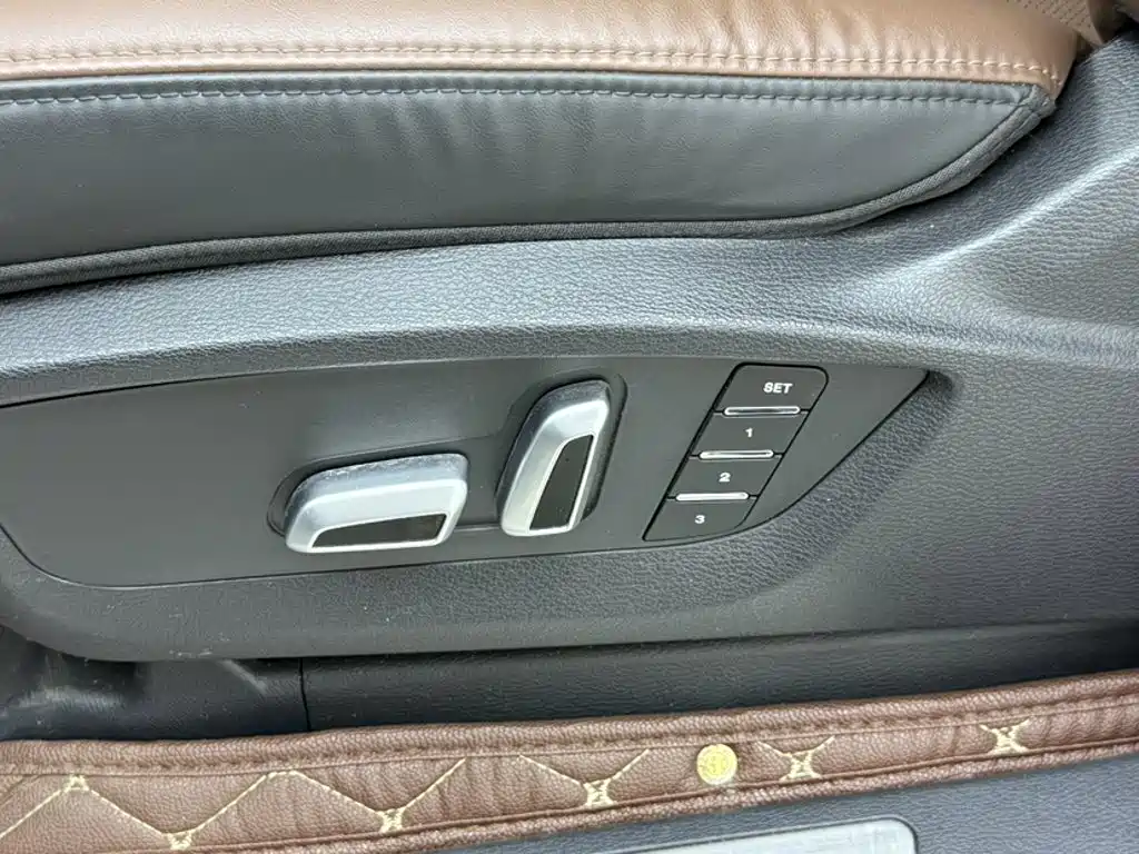 Haval H9 2.0 T Gasoline 4 WD Premium 5-seat