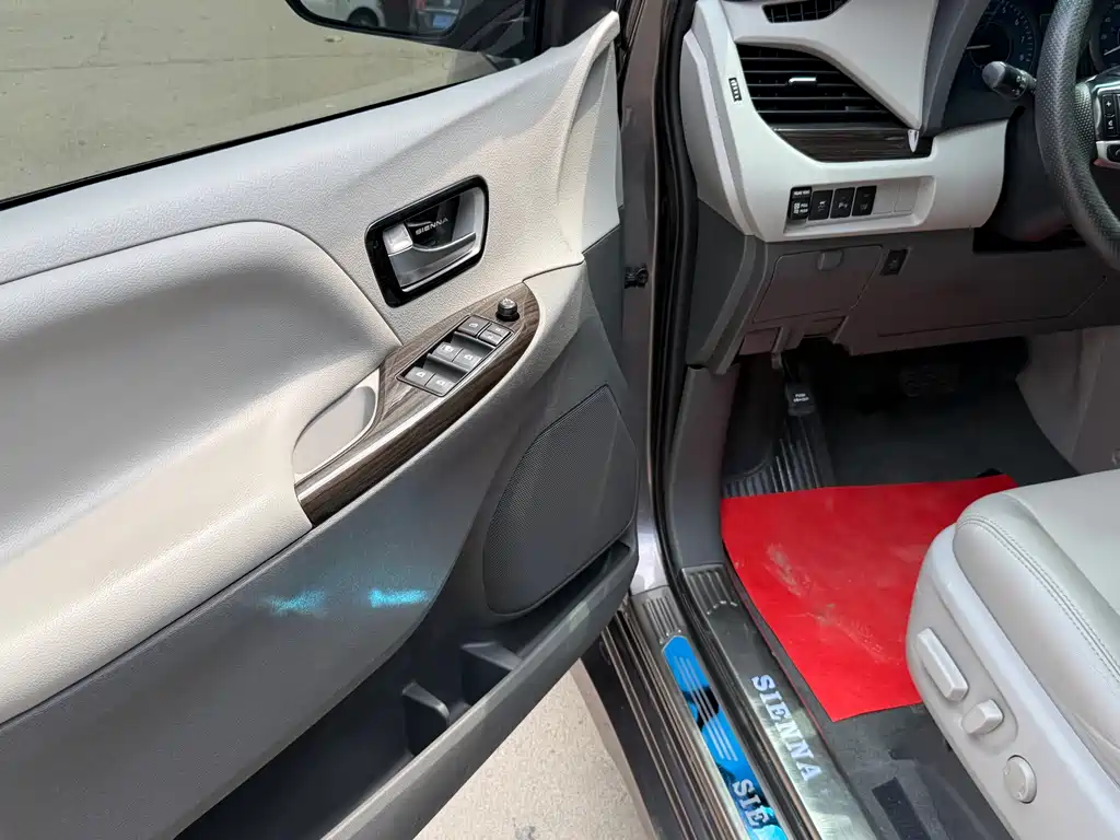 SIENNA 3.5 L Mexico Spec