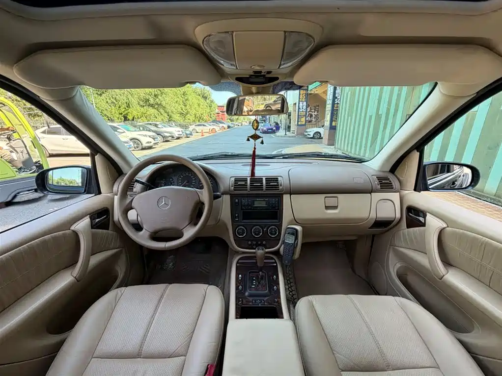 Mercedes-Benz M-Class 奔驰M级 2002款 ML 320