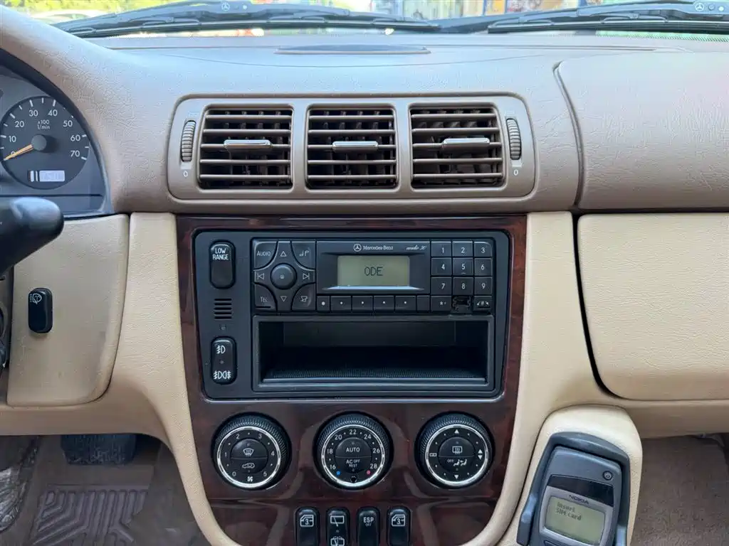 Mercedes-Benz M-Class 奔驰M级 2002款 ML 320