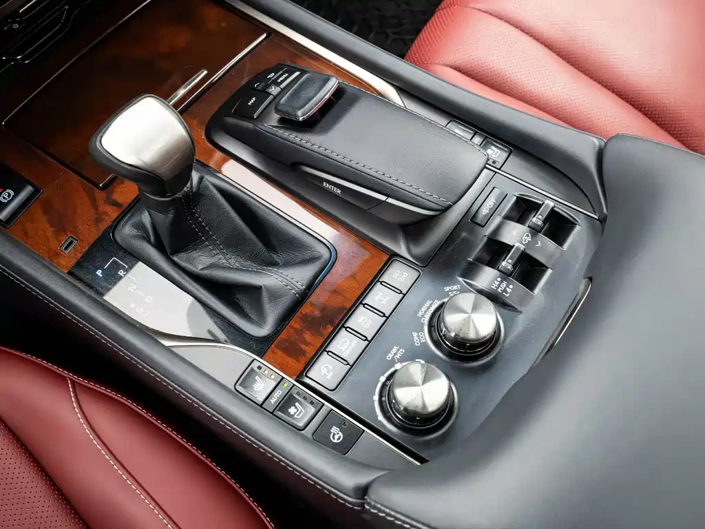 Lexus LX 雷克萨斯LX 2025款 570 加规版