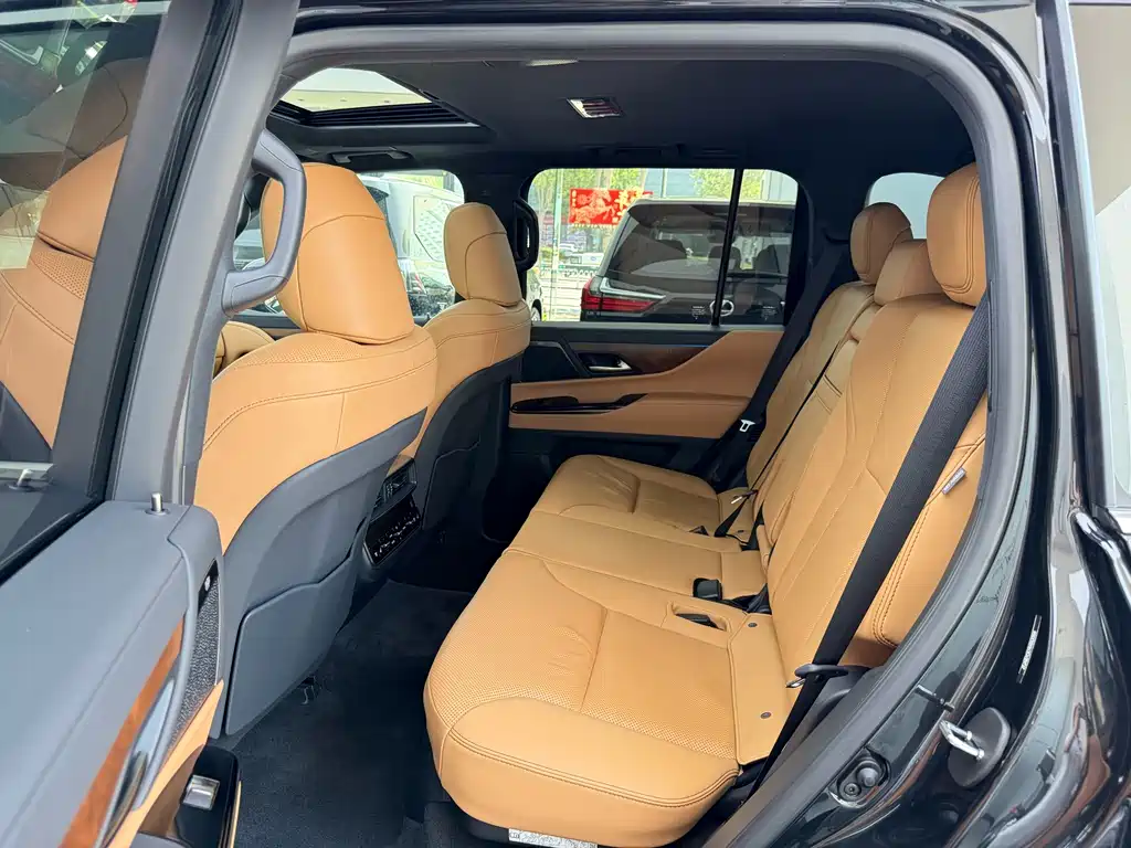 Lexus LX 600 US Spec