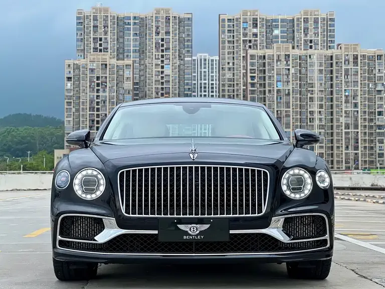 Bentley Flying Spur V8 Edition 8