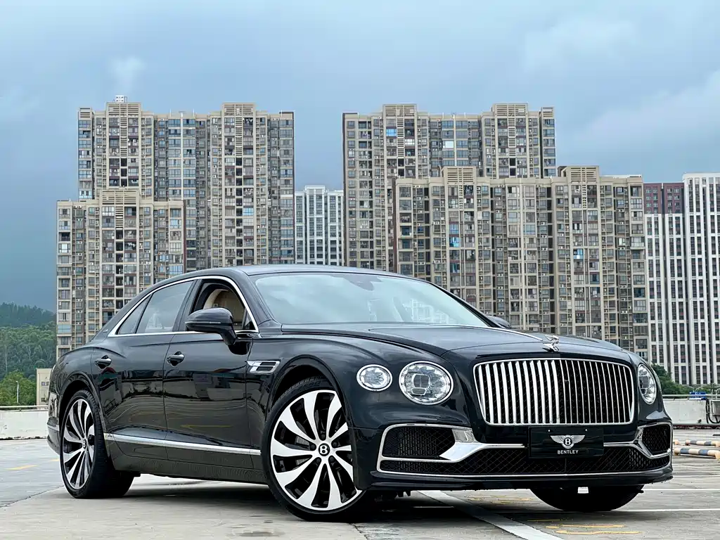 Flying Spur V8 Edition 8