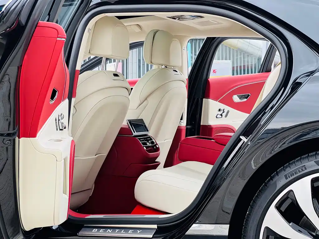 Flying Spur V8 Edition 8