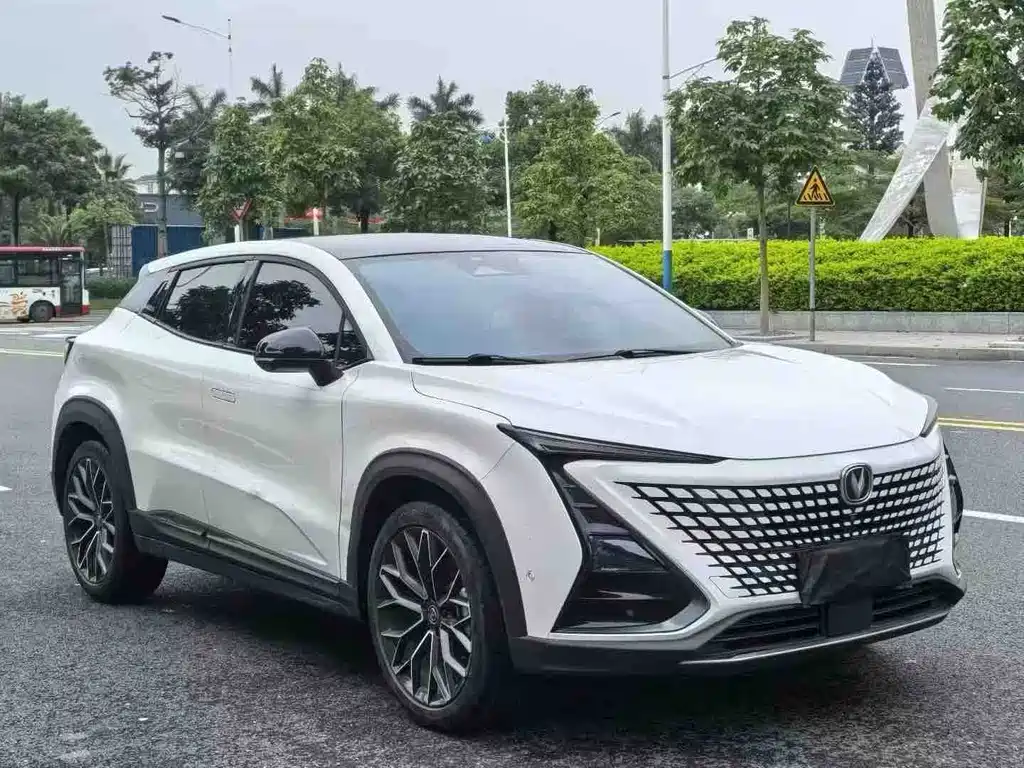 Changan UNI-T 1.5 T Luxury