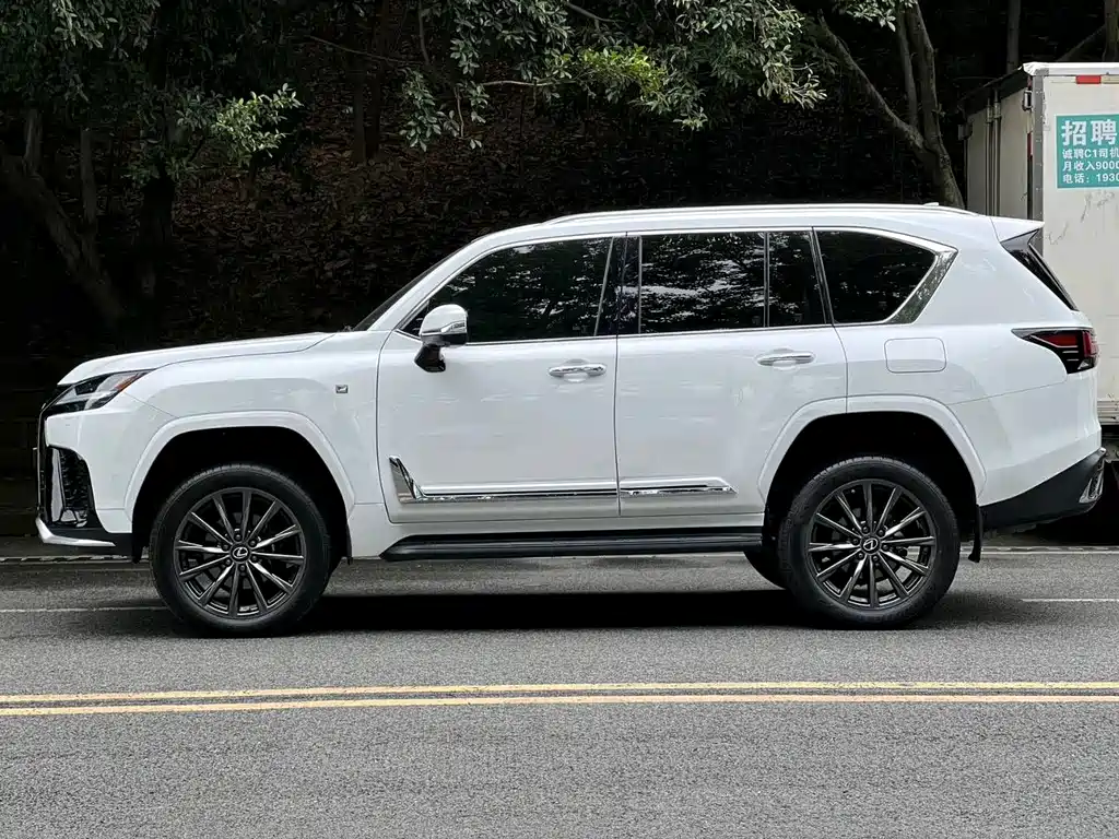 Lexus LX 雷克萨斯LX 2025款 600