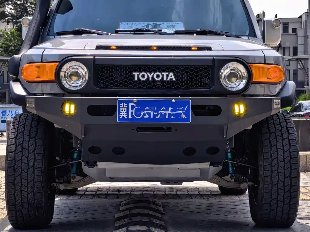 FJ Cruiser FJ 酷路泽 2019款 4.0 L 极限运动顶配版