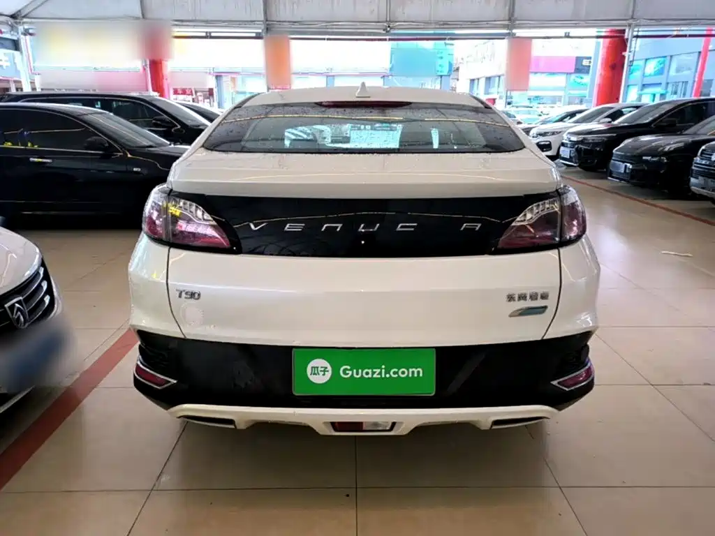 Venucia T90 启辰T90 2018款 2.0 L CVT智联风尚版 国V
