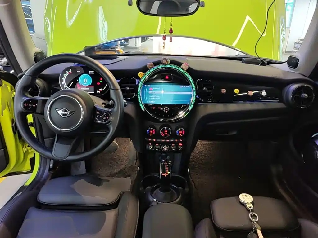 MINI 1.5 T COOPER Artist