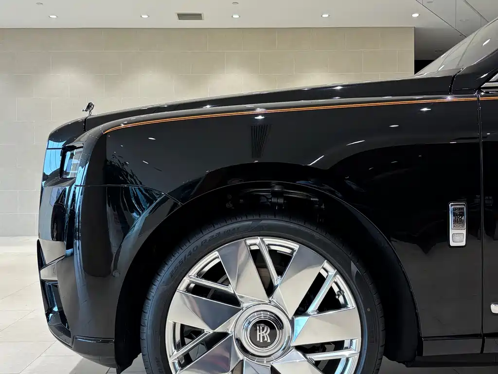 Cullinan 库里南 2025款 五座版