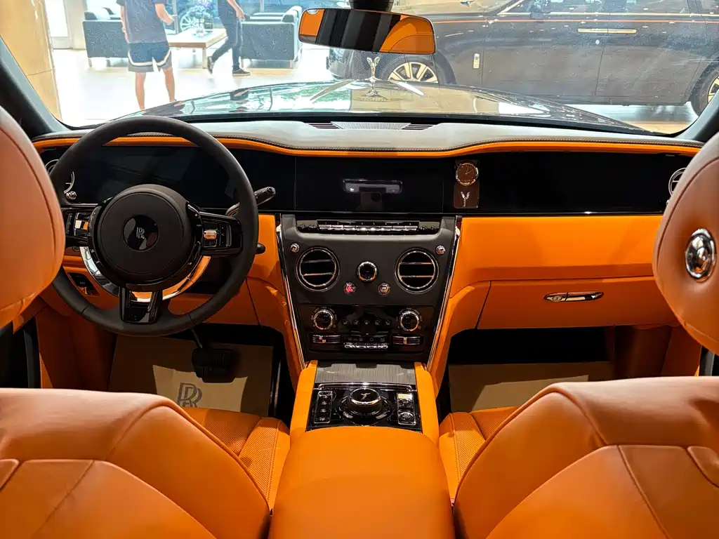 Cullinan 库里南 2025款 五座版