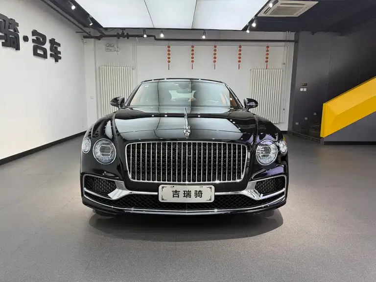 Bentley Flying Spur V8 Edition 8