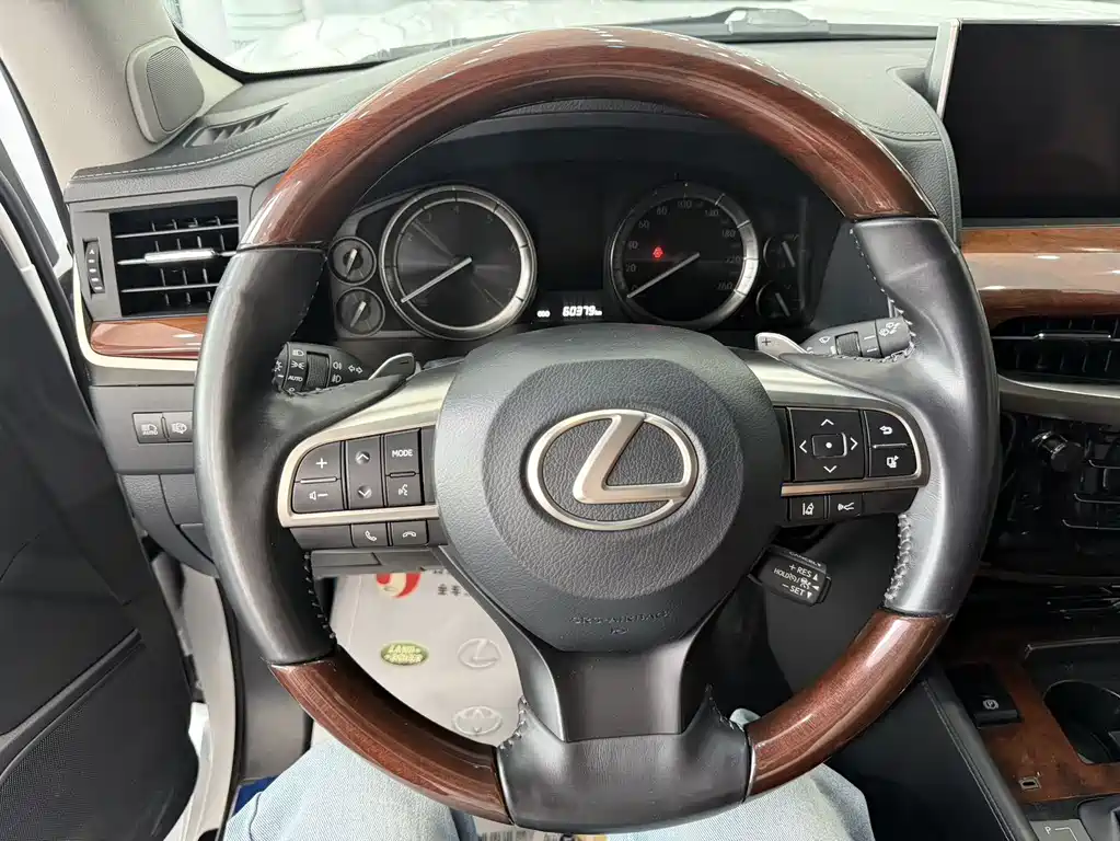 Lexus LX 雷克萨斯LX 2019款 LX570 限量 S 中东版