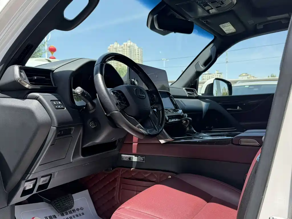 Lexus LX 雷克萨斯LX 2023款 600 7座 Luxury 豪华美规版