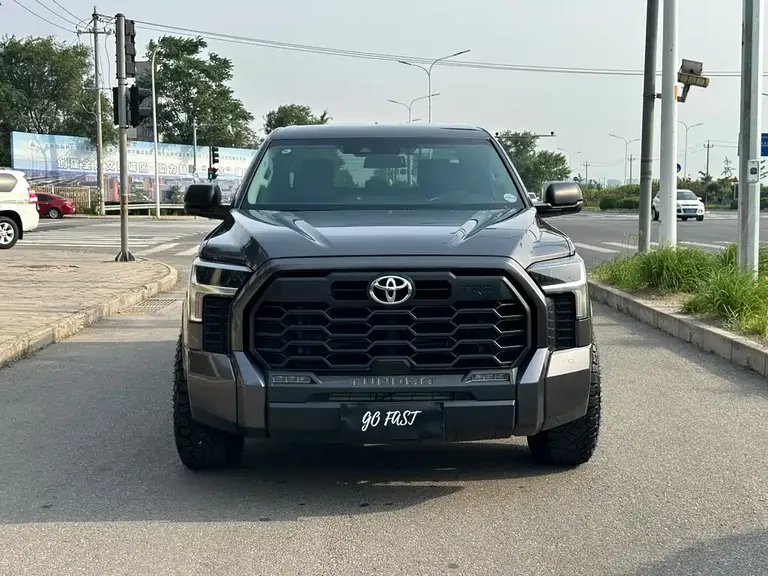 Toyota Tundra 坦途 2023款 3.5 T SR5