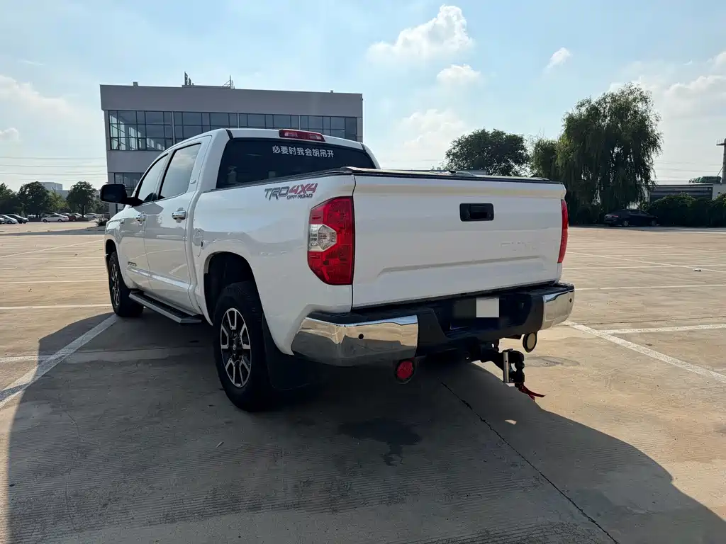 Tundra 坦途 2018款 5.7 L 自动