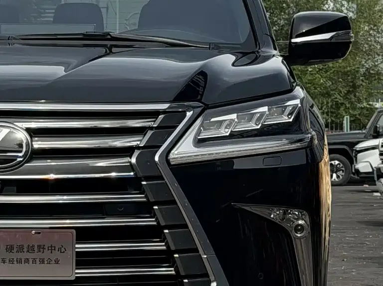 Lexus LX 雷克萨斯LX 2019款 5.7 L 铂金中东版
