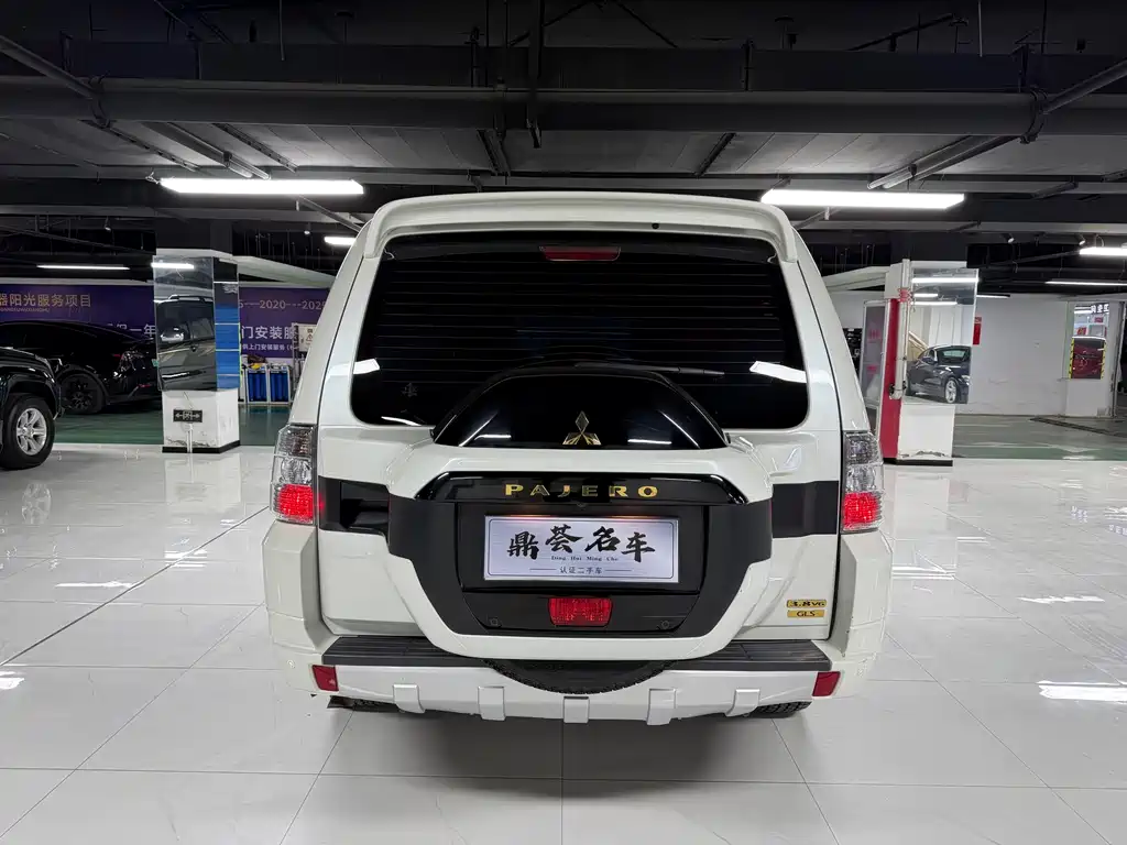 Pajero (Import) 帕杰罗(进口) V97 2020款 3.8 L 中东版