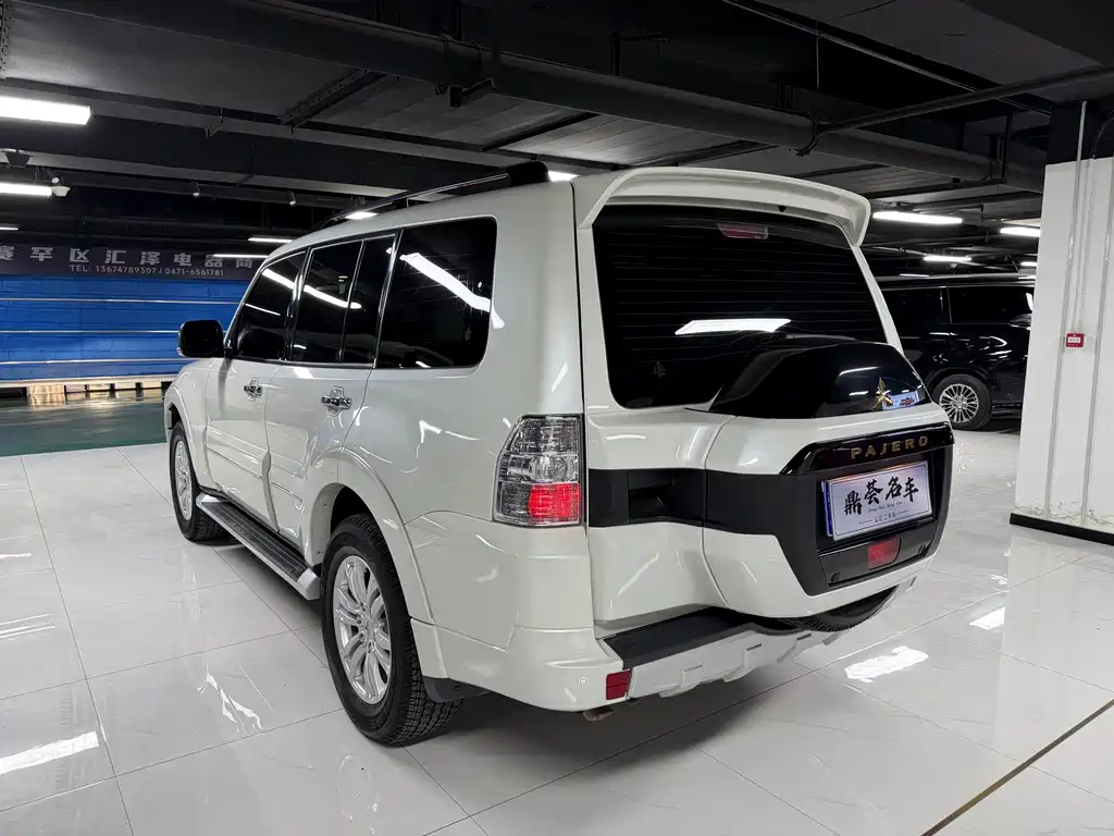 Pajero (Import) 帕杰罗(进口) V97 2020款 3.8 L 中东版