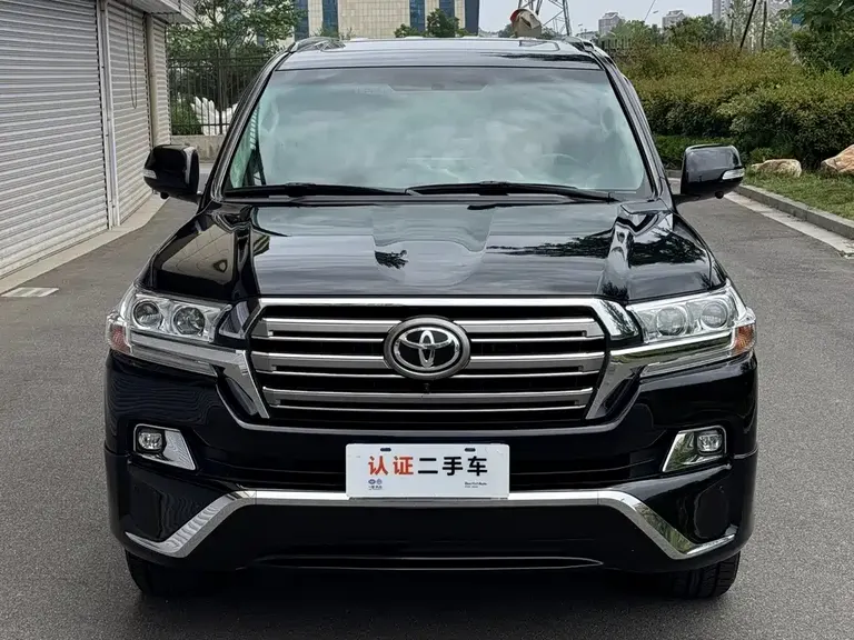 Toyota Land Cruiser (Import) 4.6 L Middle East