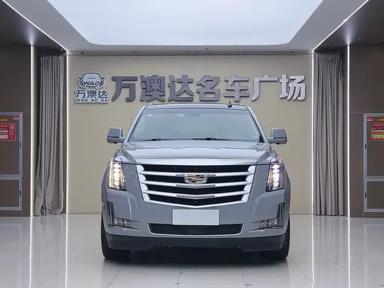 Cadillac Escalade 6.2 L US Spec