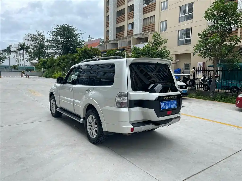 Pajero (Import) 帕杰罗(进口) V97 2020款 3.8 L 中东版